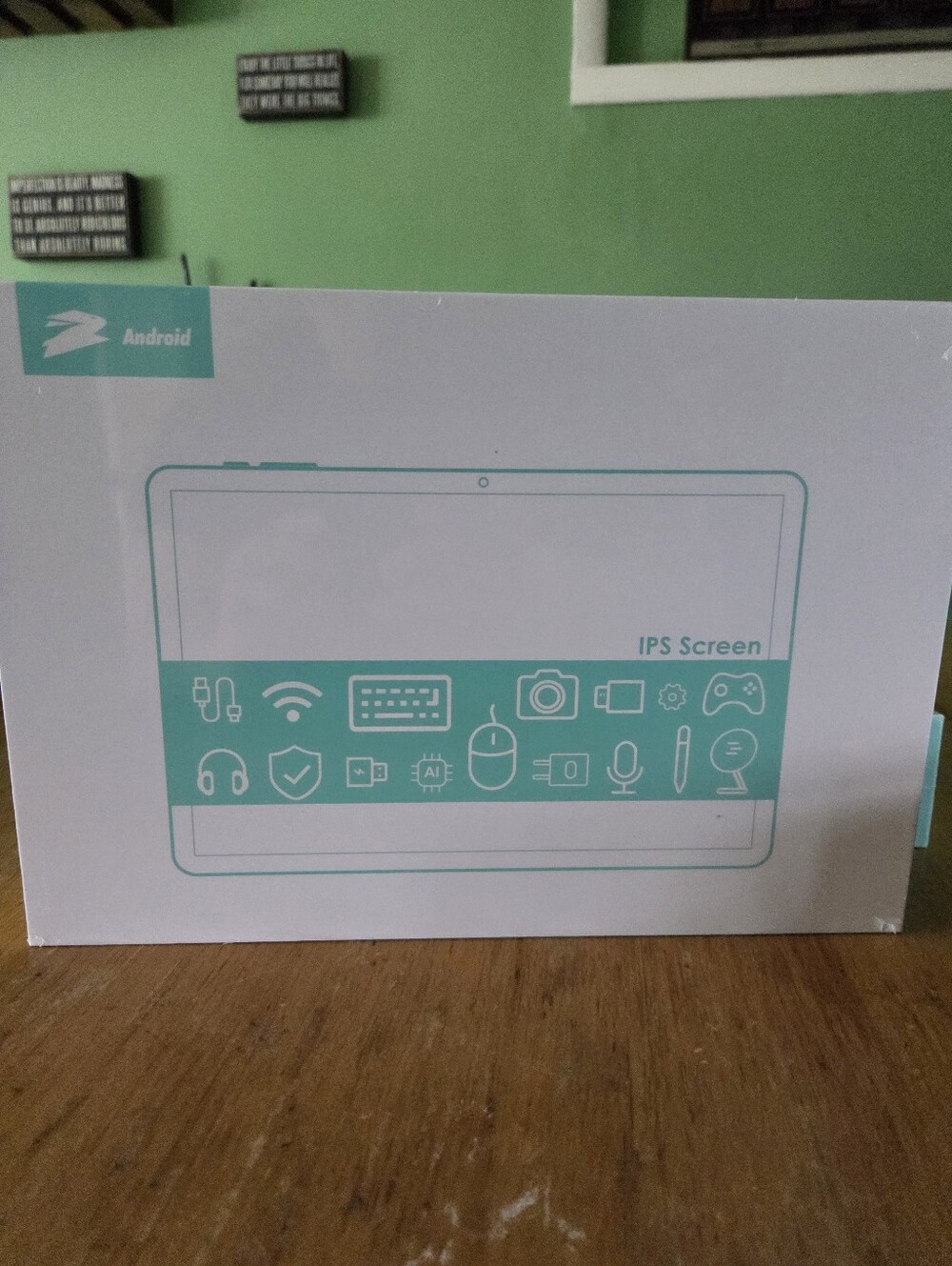 Android Tablet PC - mouse,keyboard Cover An Charger (New Factory Sealed)